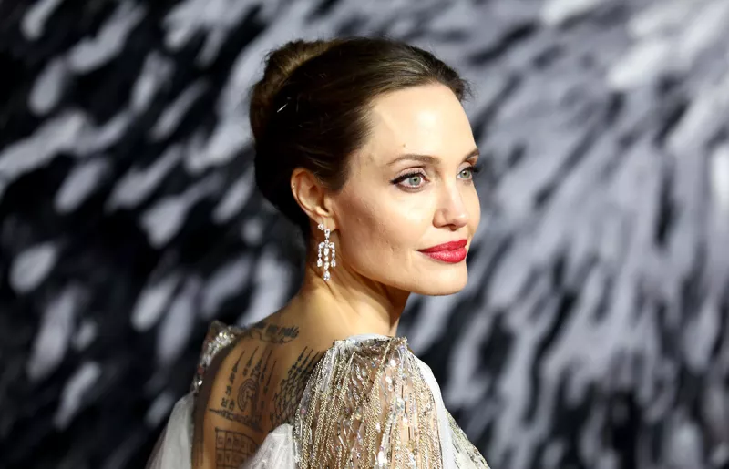 angelina-jolie-2.jpg