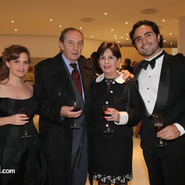 Adriana Valdés,Eduardo Lizardo,Ilda Rivera,Victor Campos Leal