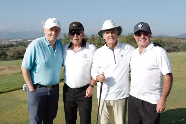 Asistentes al cuarto Torneo de Golf Grupo Cinco M