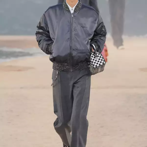 Vuitton m S27 007.jpg