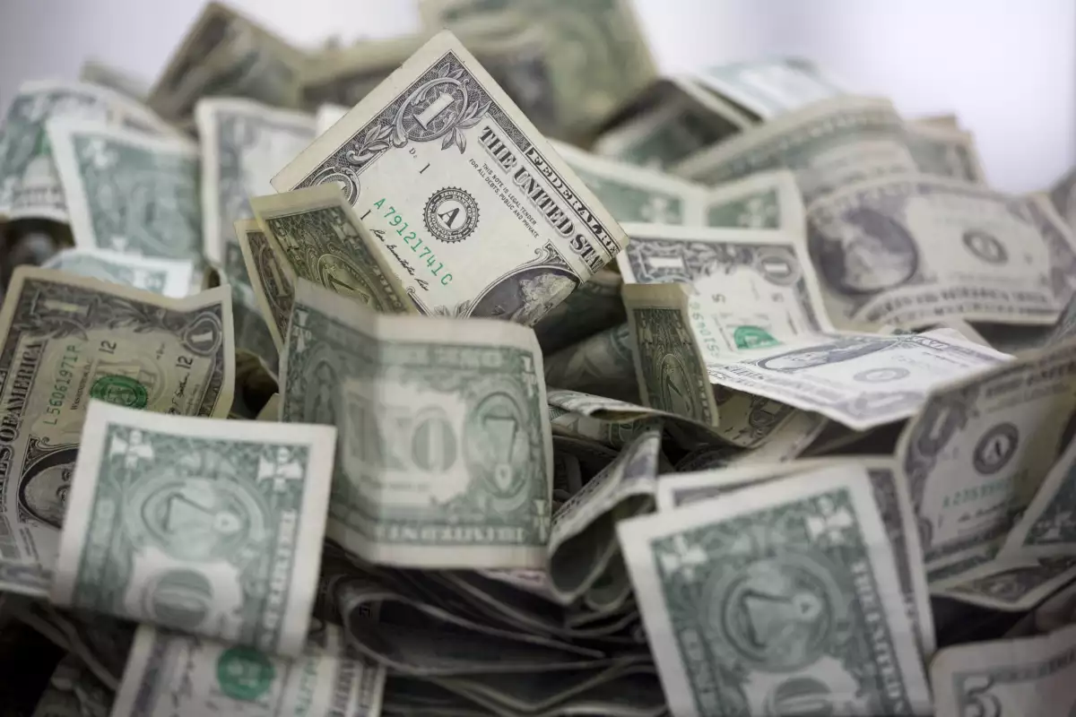 Menos dinero, pero más operaciones