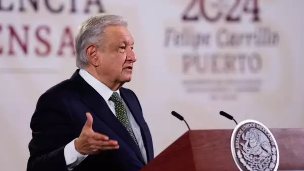 AMLO-8-febconferencia.jpeg