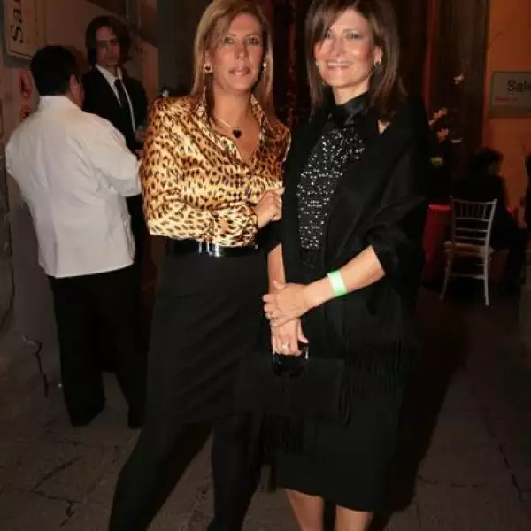 Cajas en subasta revive el arte