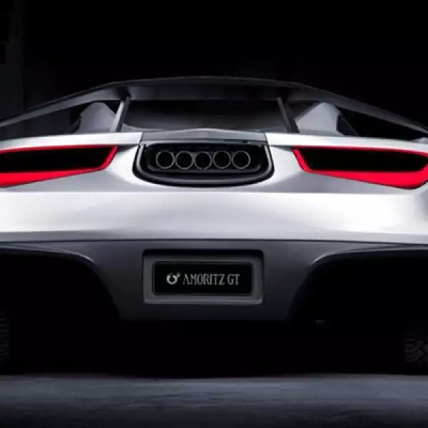 El modelo mide 4.7 metros de largo por 2 metros de ancho.