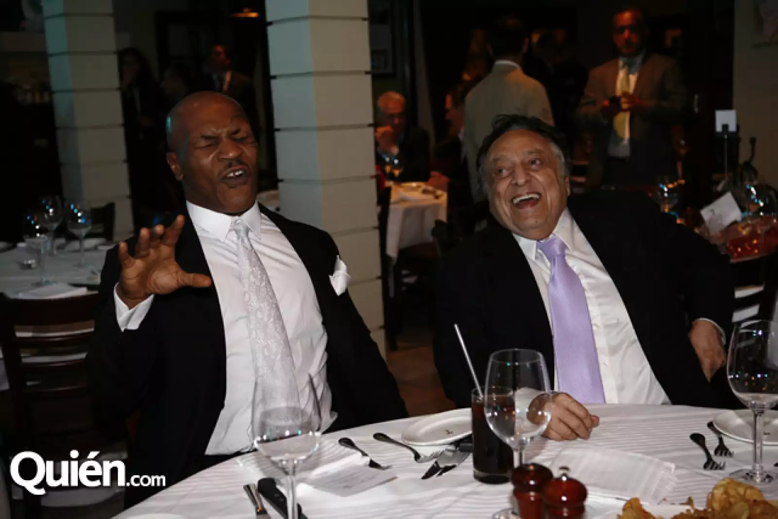 Mike Tyson y José Sulaimán