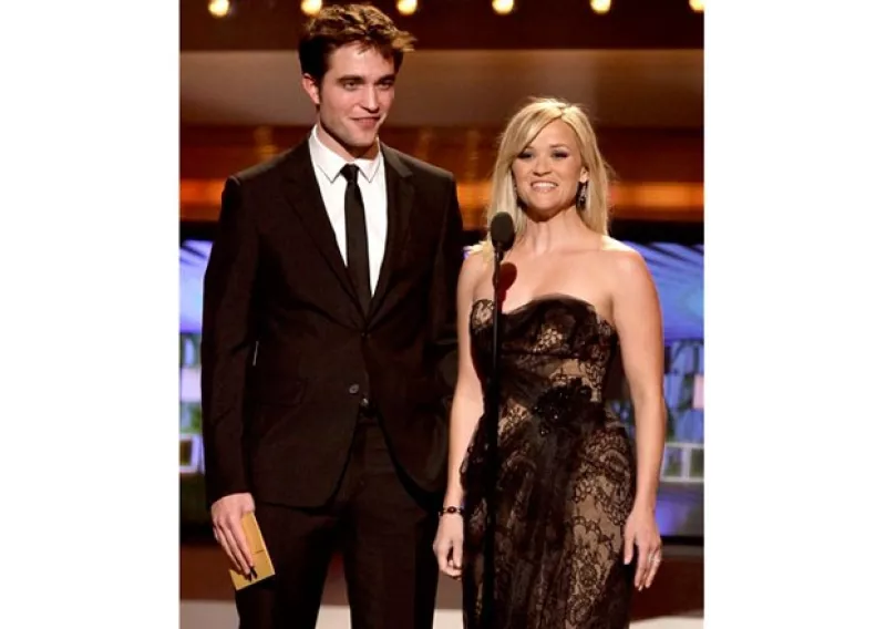 La actriz ganadora del Oscar, aseguró que ya no puede salir tanto como a ella le gustaría debido a que los paparazzi la persiguen, sin embargo no cambiaría su vida por nada.