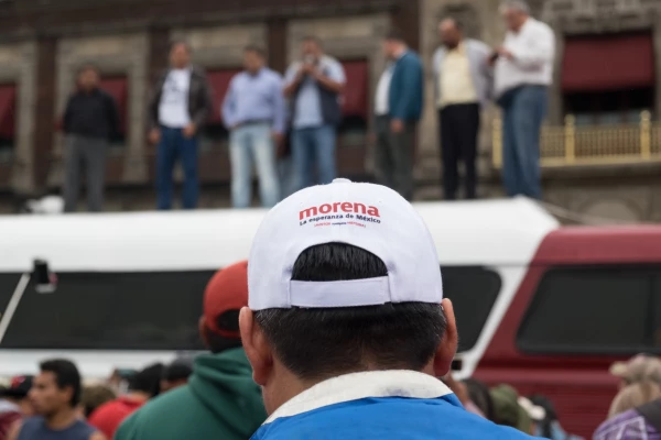 CNTE retoma poder