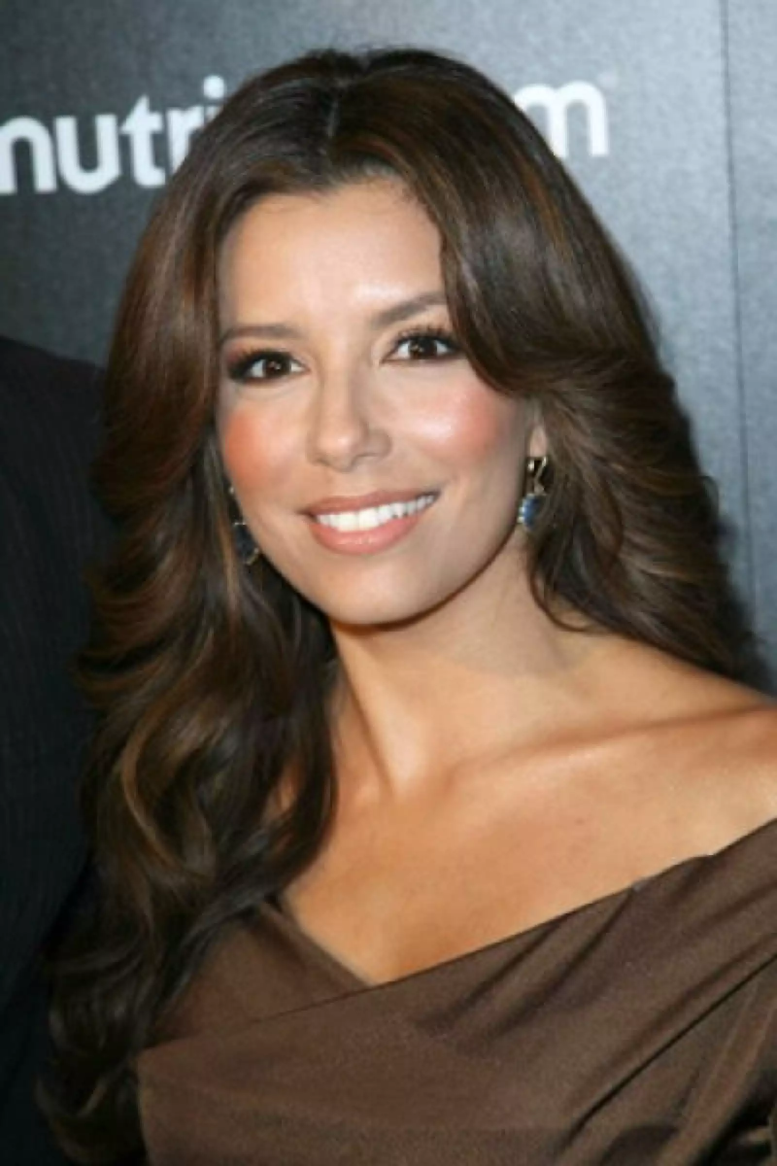 La actriz de origen mexicano Eva Longoria fue nombrada la Mujer más Sexy de la Televisión, por una publicación de Estados Unidos, dejando en segundo lugar a Kaley Cuoco ("The big bang theory").