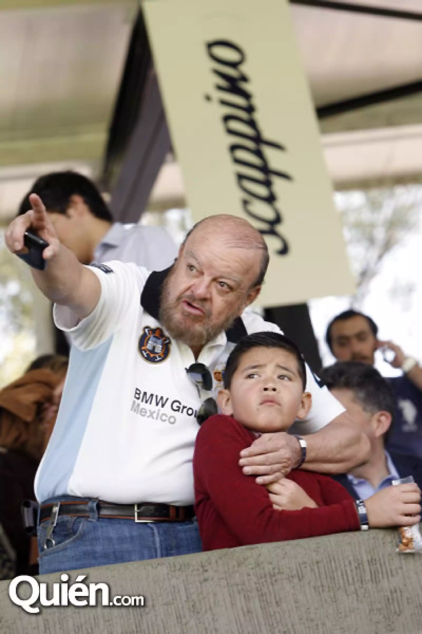 Leopoldo G Navarro,Santiago