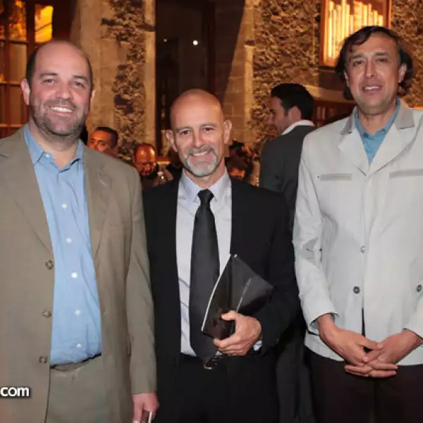 Francisco Casasus,José del Río,David Torres