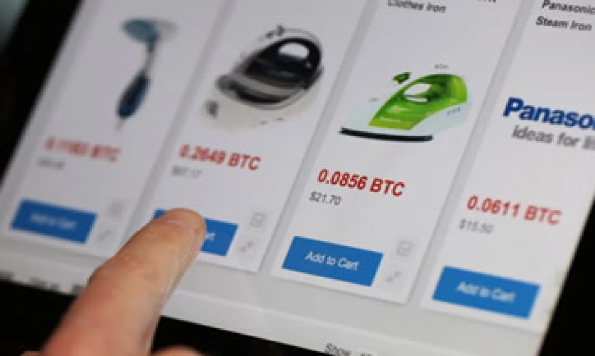 Los usuarios almacenan sus bitcoines y pueden hacer compras en línea sin ningún cargo extra. (Foto: Getty Images)