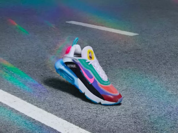 nike-be-true-pride-air-zoom