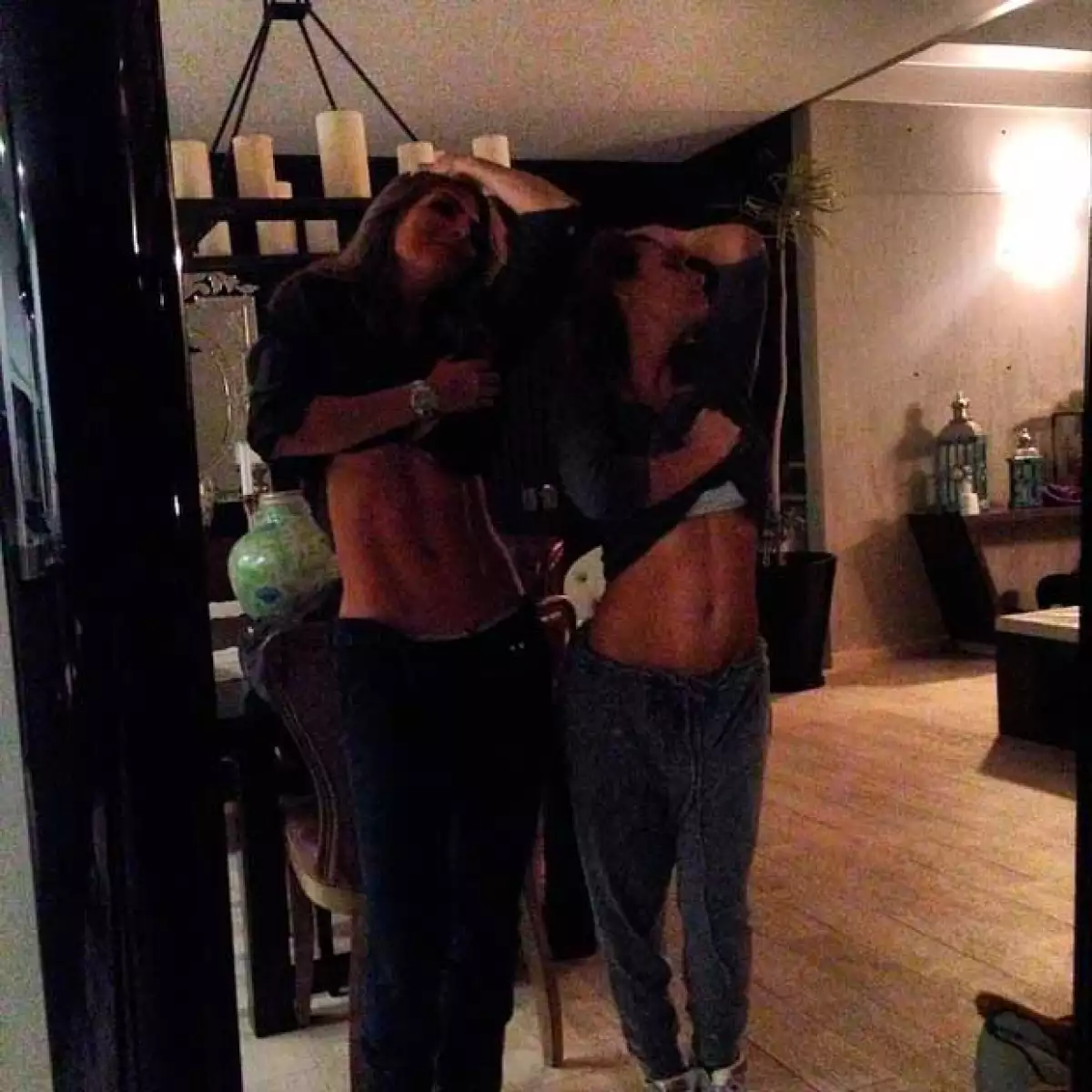 Las conductoras sorprendieron a su amiga, Fabiola Campomanes, al llegar a su casa para pasar un buen rato con comida y mascotas.