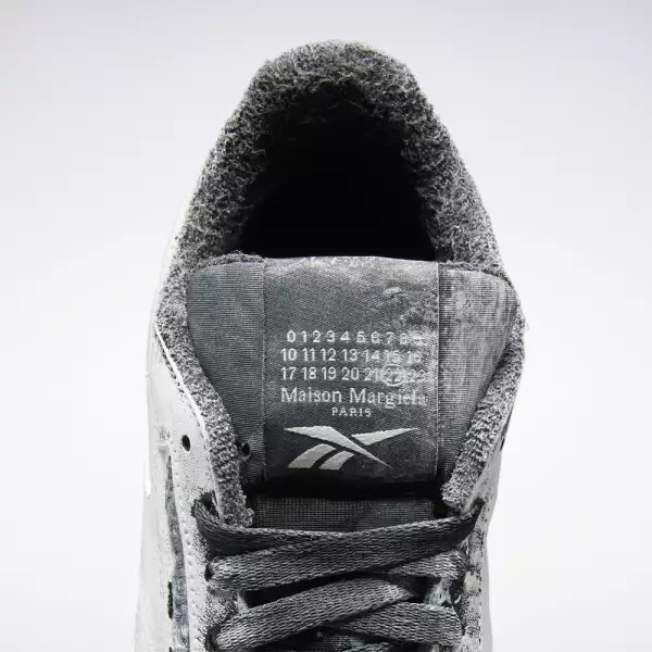 Classic Leather Tabi Bianchetto, Maison Margiela x Reebok