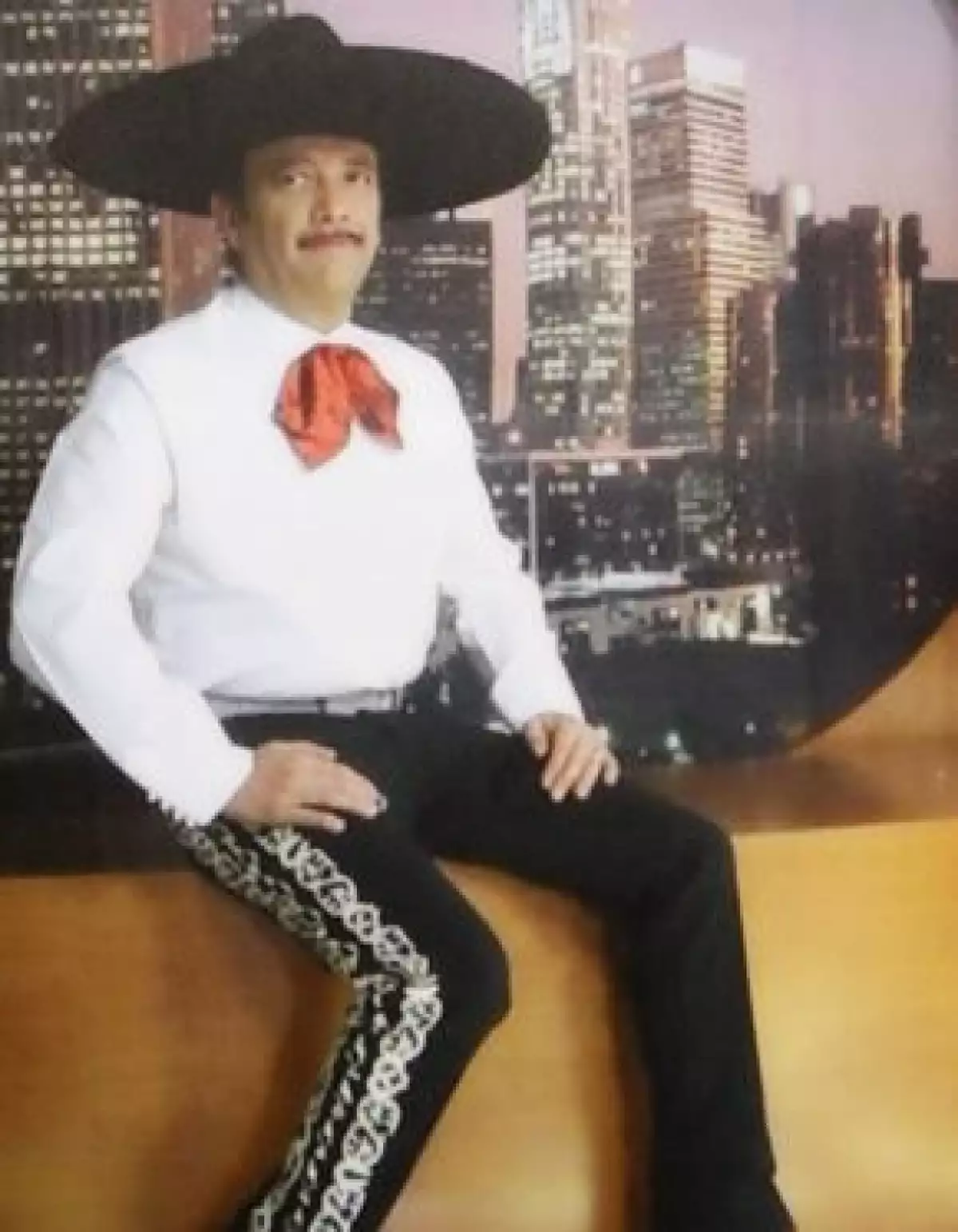 Se dijo que el hijo del ídolo había muerto por problemas de neumonía.