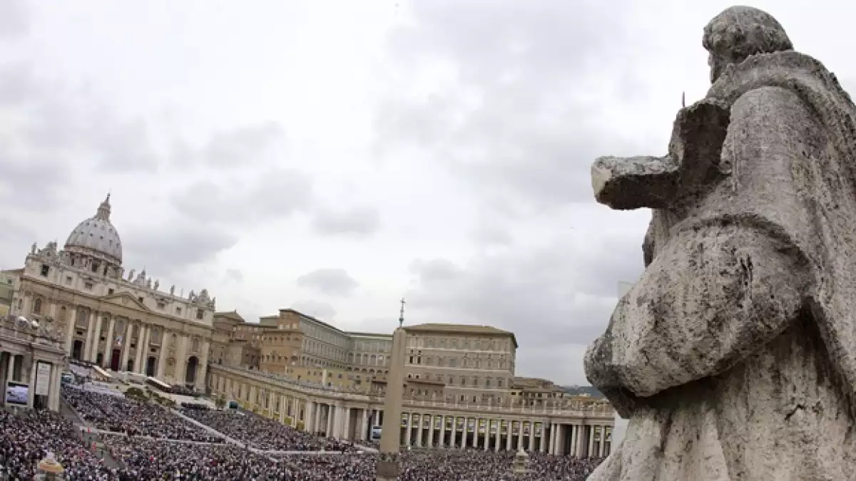 plaza de san pedro en el vaticano