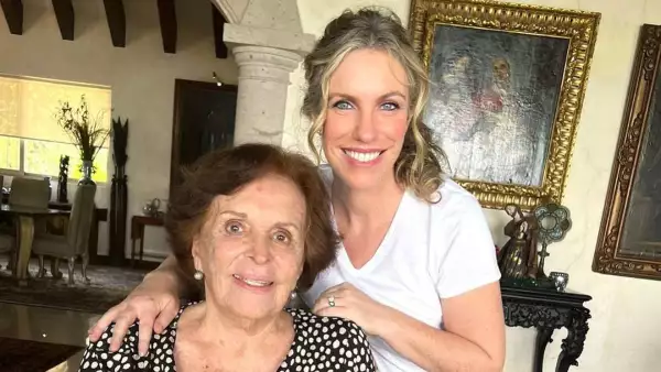 Ninfa Garza T. de Sada y Ninfa Salinas Sada