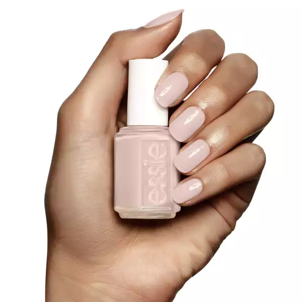 esmalte-reina-isabel.jpg