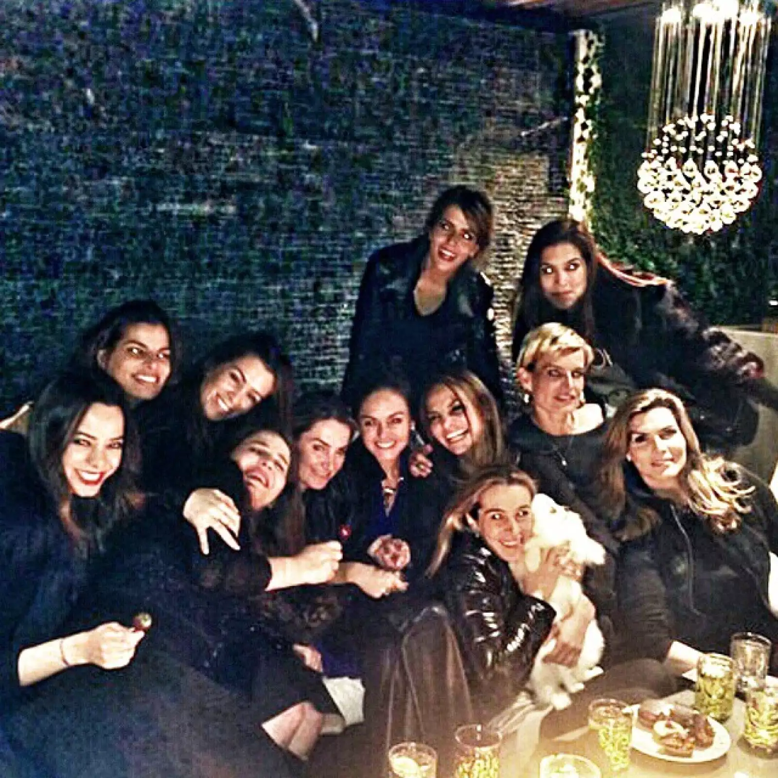 Claudia Álvarez se la pasó muy bien junto a sus amigas Montserrat Oliver, Bárbara Coppel, y Roxanna Castellanos.