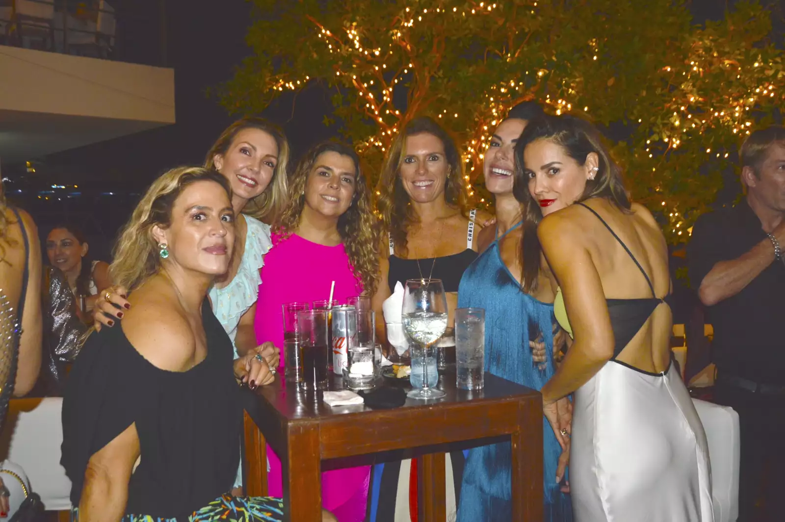 Laura Álvarez, Mariana Delgado, Ruth Baqueiro, Galy Pavia, Katelen Covolo y Andrea Echeverría