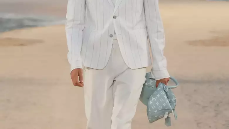 Vuitton m S27 053.jpg