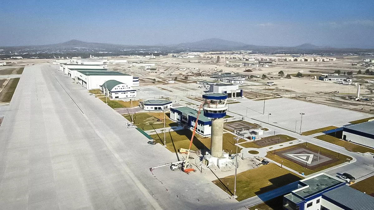 Base Aérea Militar No 1.JPG