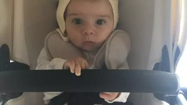 A sus ocho meses de edad, el pequeño se ve cada vez más grande, y así lo presume su mamá en Instagram.