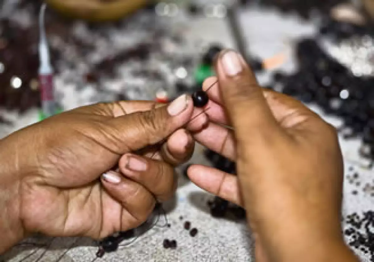Los artesanos de Tuxtla Gutiérrez elaboran piezas tradicionales de joyería de ámbar. (Foto: Archivo)