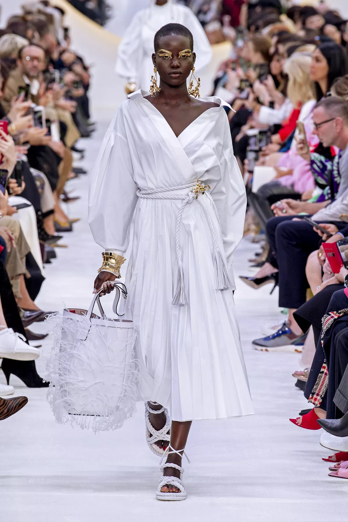 Valentino S20 005.jpg