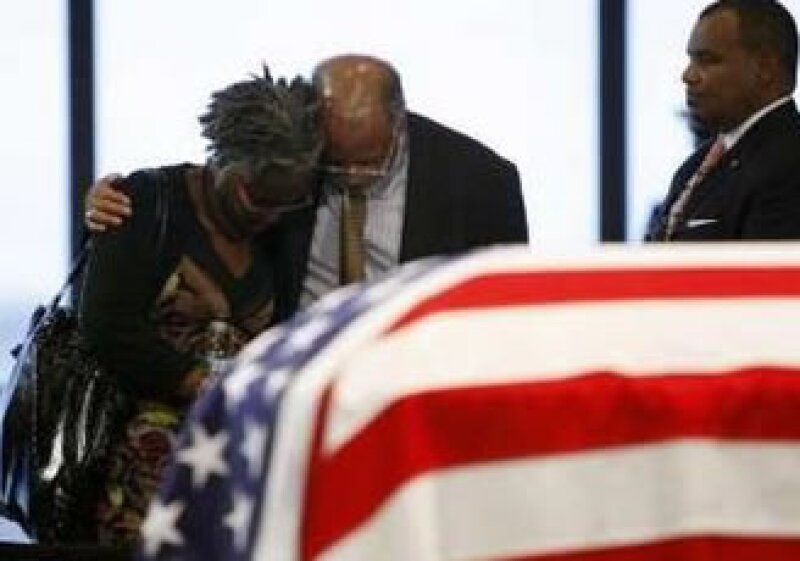 Cientos de personas acudieron a darle el último adiós al senador demócrata Edward Kennedy. (Foto: Reuters)