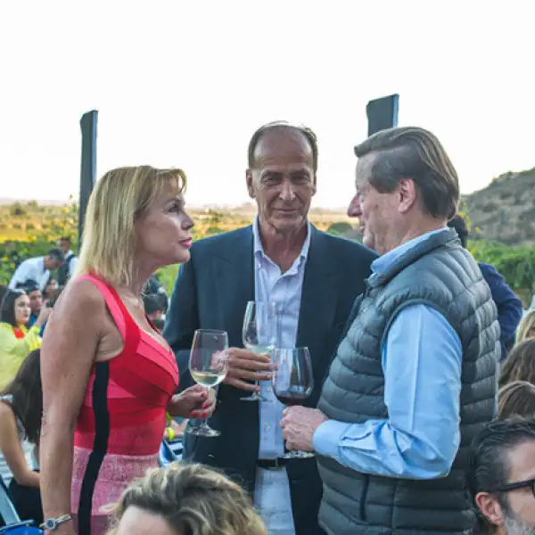 Debbie Beard,Charles Beard y Erick Hagsater