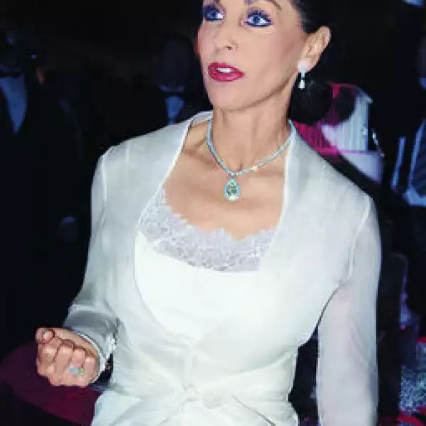 María Elvia Amaya de Hank