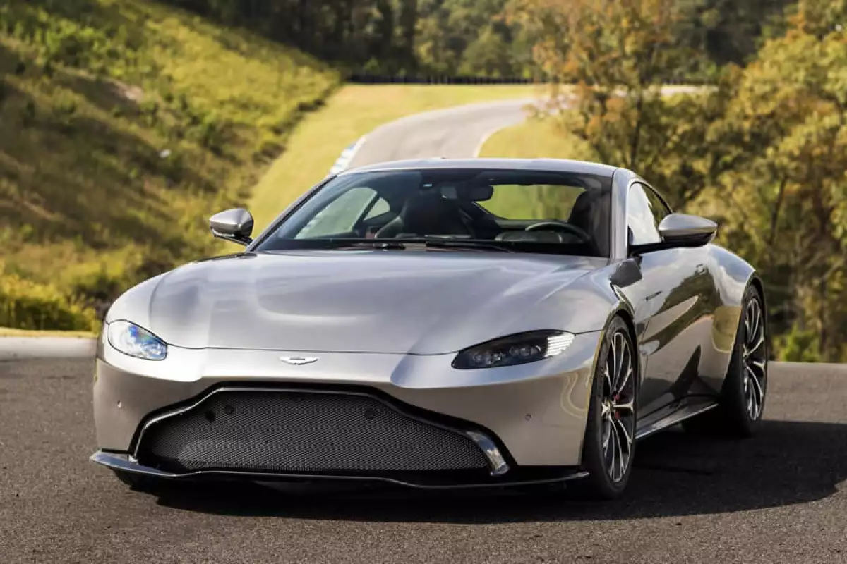 Aston Martin Vantage