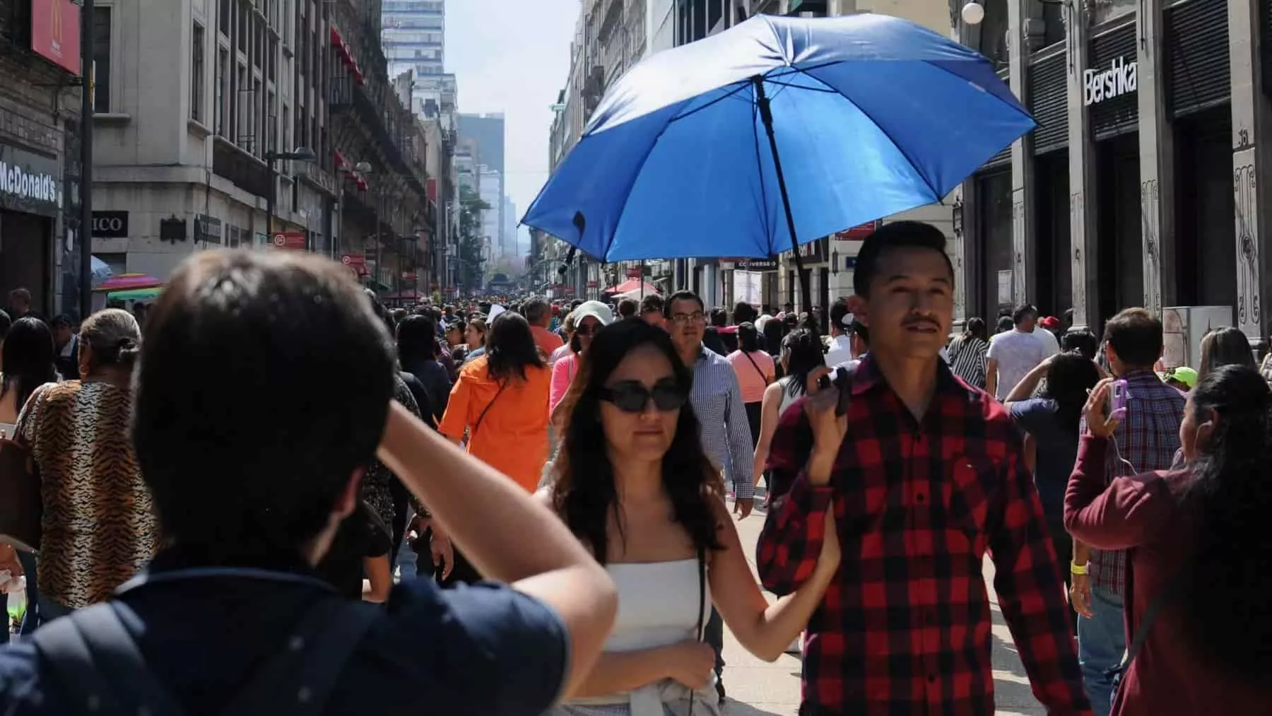 síntomas de golpe de calor en niños
