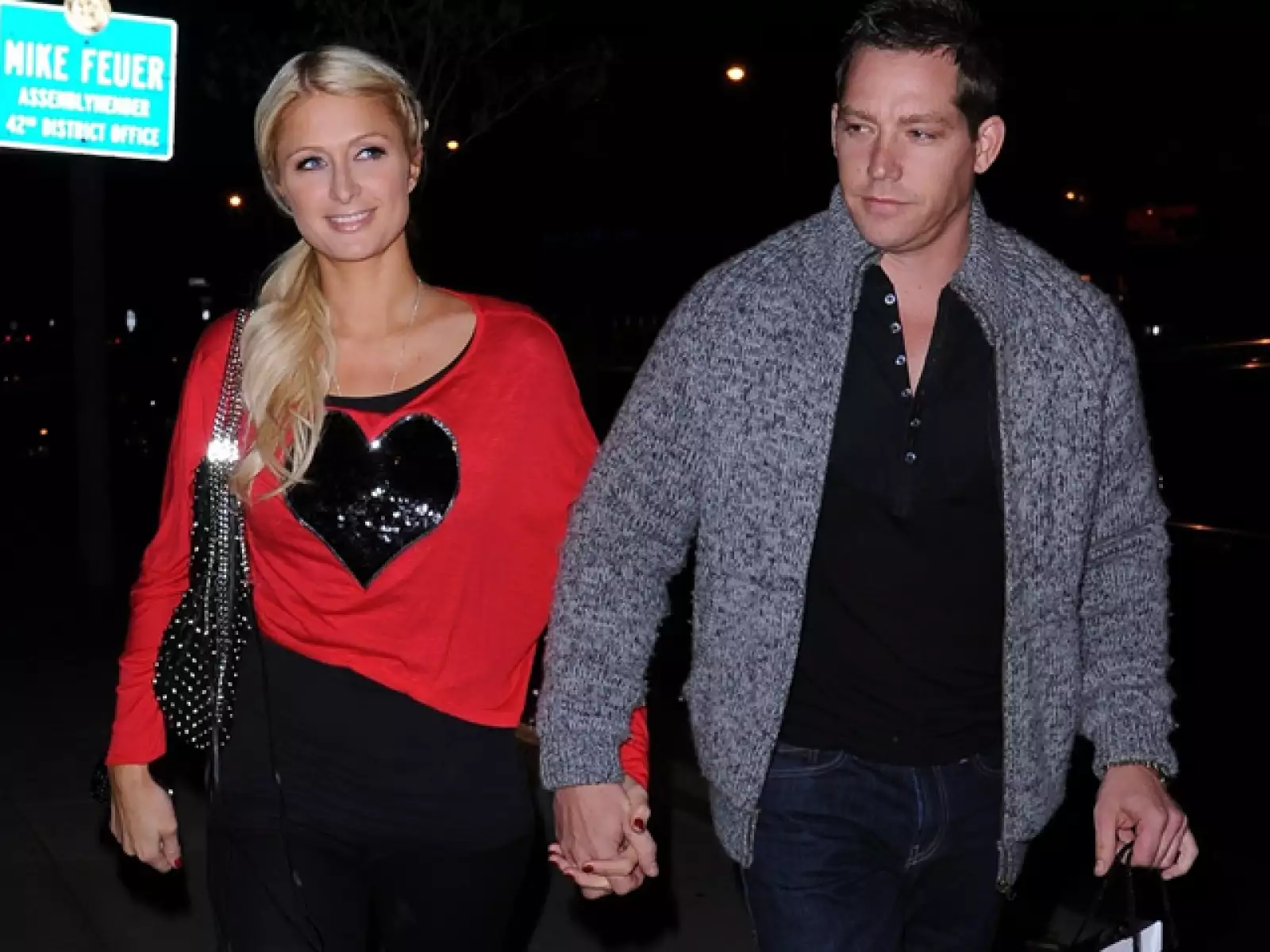 Paris Hilton y Cy Waits fueron vistos entrando al restaurante Boa Steakhouse en Los Ángeles.