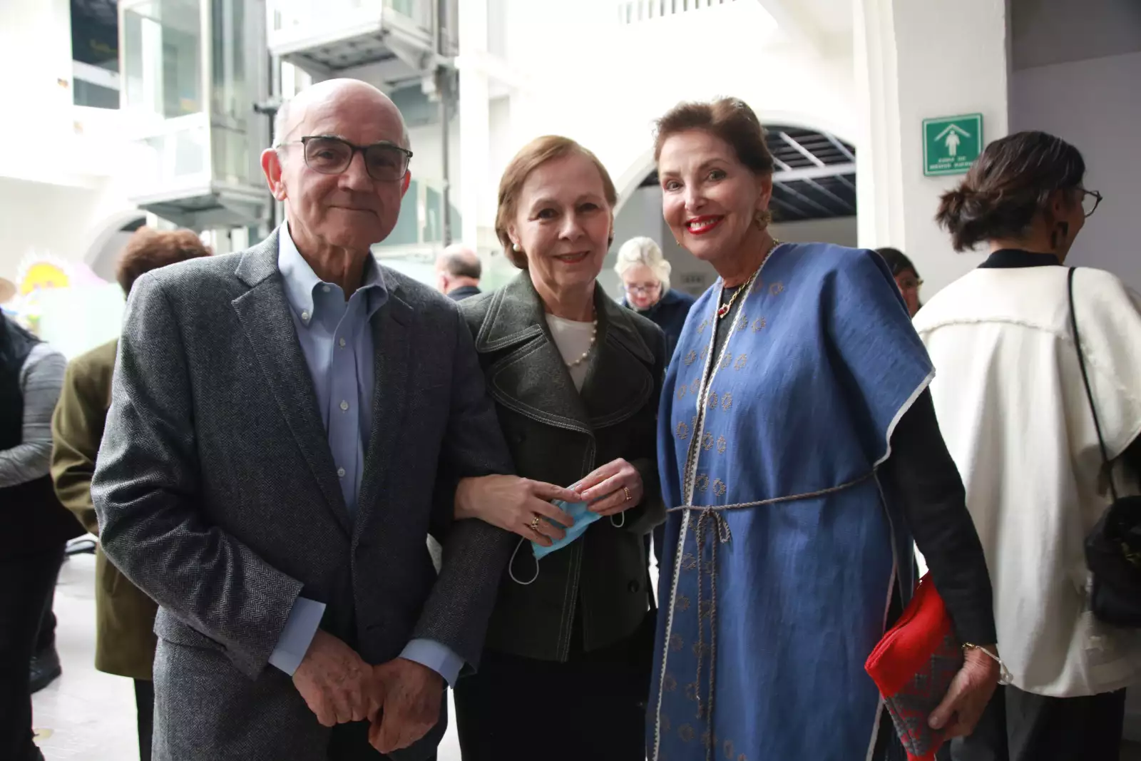 HOMENAJE A MARIE THÉRÈSE HERNAND DE ARANGO