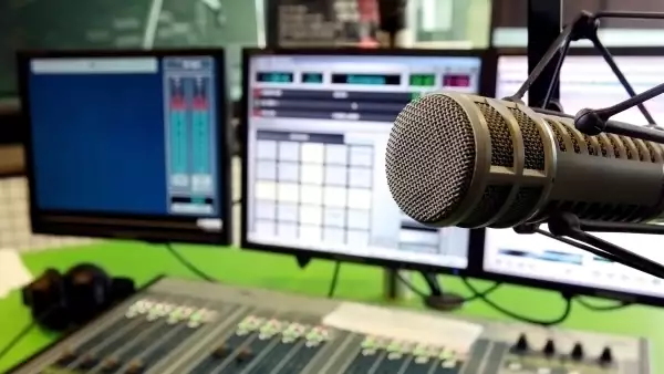 Se cree que se adjudicarán todas las estaciones de FM en la licitación.