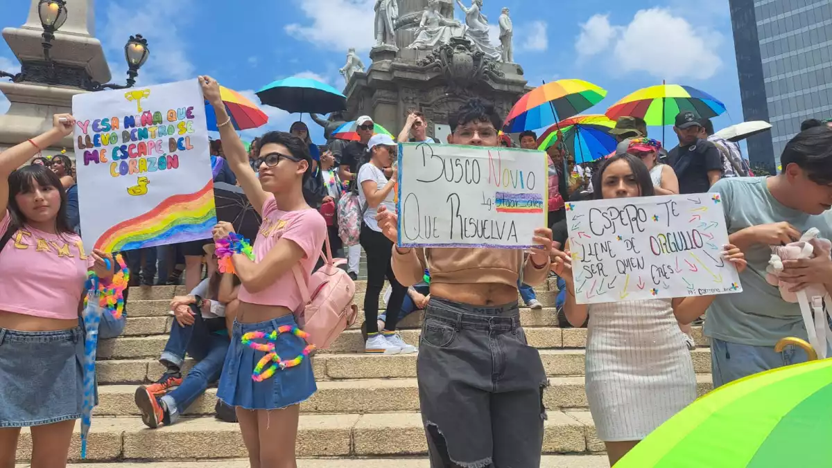 Carteles-Marcha-LGBT.jpg