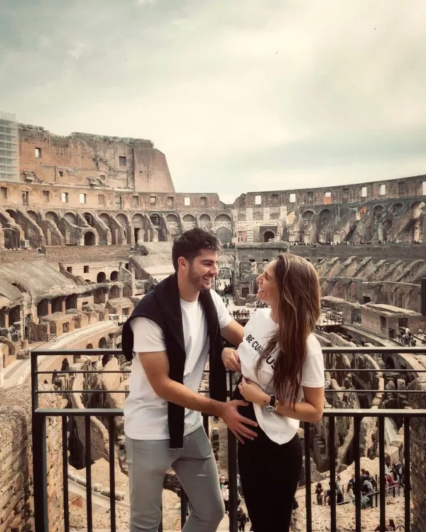 Lucía Villalón, ex novia del Chicharito, habla de la gastrosquisis que padece su hijo recién nacido
