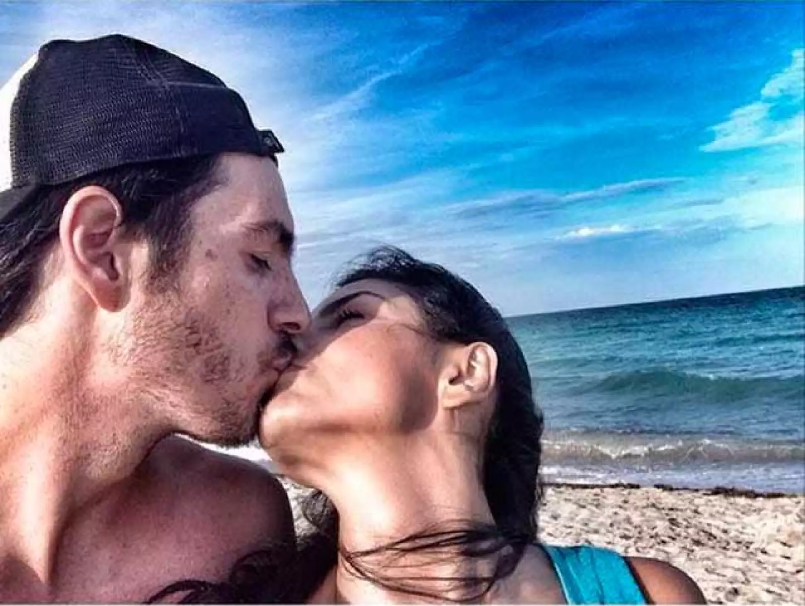 Desde que iniciaron su romance, hemos sido testigos de uno de los noviazgos más intensos del showbiz nacional.