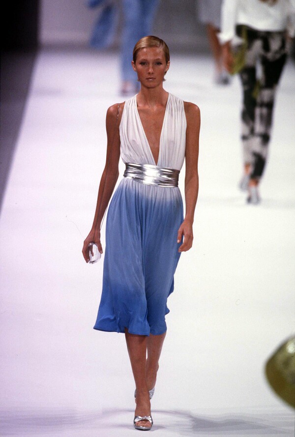 CELINE FASHION SHOW SPRING SUMMER 2000 PARIS FRANCE
