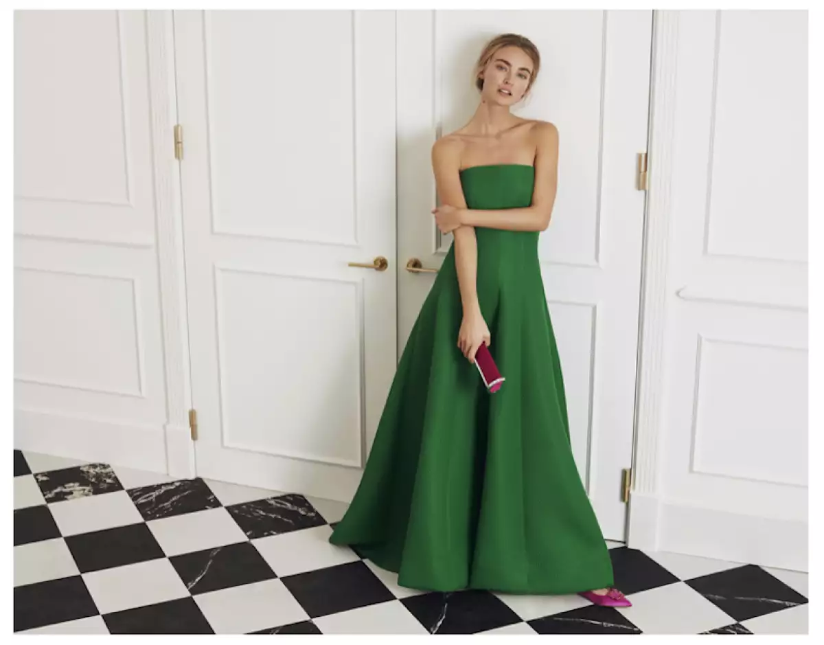 TANIA-RUIZ-EICHELMANN-PRESENTACIÓN-EN-SOCIEDAD-VESTIDO-CAROLINA-HERRERA1.png