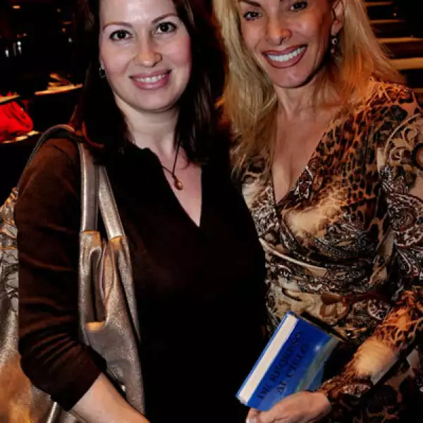 Marcela Flores y Diana Fernández