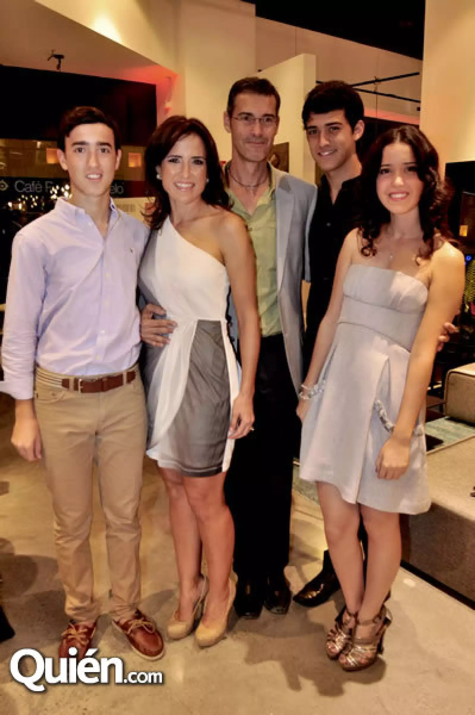 Adrián Ferrara, Yolanda Santos de Ferrara, Pablo Ferrara, Pablo Ferrara Saro y Bárbara Ferrara