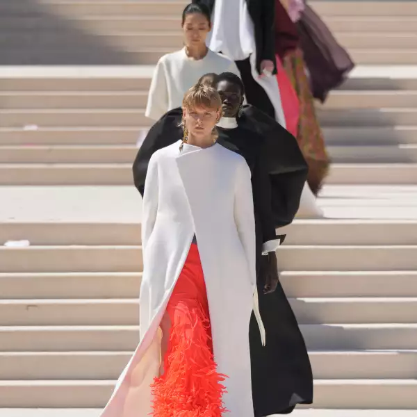 Balenciaga HC F26 053.jpg