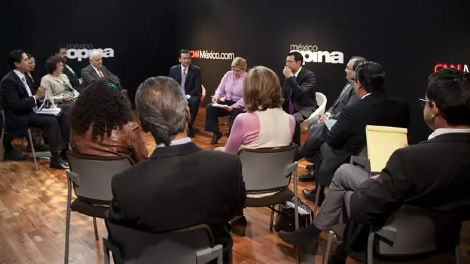 Foro, cnn, transición, equipo, peña, 10