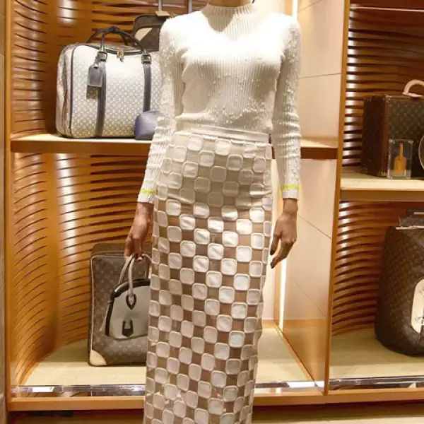 También para la inaugaración de la boutique en Cancún, Isabeli Fontona vistió prendas de la casa.