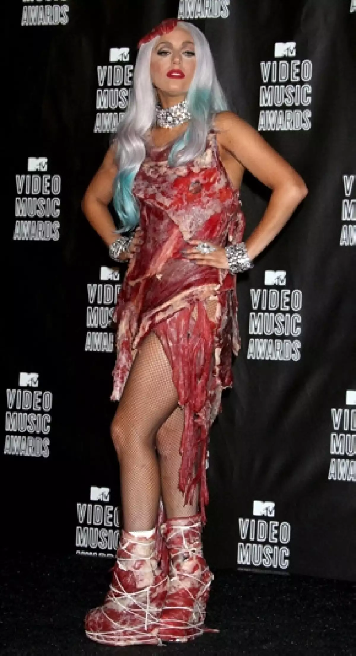 El outfit diseñado por Franc Fernández y Nichola Formichetti que la cantante usó para a entrega de los premio MTV, se pondrá en exhibición.