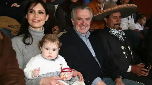 El senador panista contraerá nupcias con su novia y madre de su quinto hijo el próximo sábado en una ceremonia íntima.
