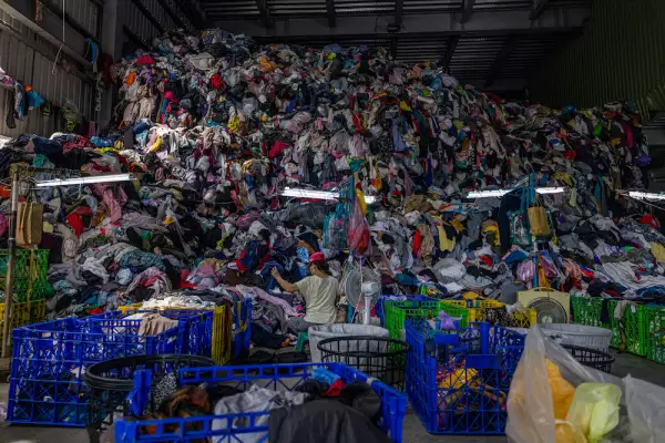 Taiwan Textile Recycling Factory Faces Challenge Decreasing Fabric Waste